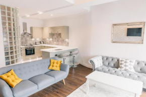 Stunning Shabby Chic Loft Ap